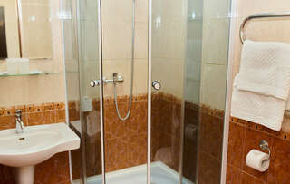 Гостиница Лотос Анапа Большой двухместный номер с 1 кроватью-7